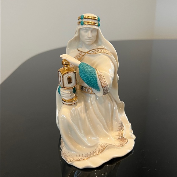 Lenox Other - Lenox First Blessing Nativity - Melchior